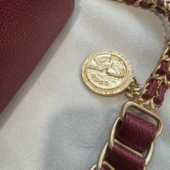 NEW🔥🔥Chanel Classic Caviar Mini Medallion Flap Bag - Picture 8 of 12